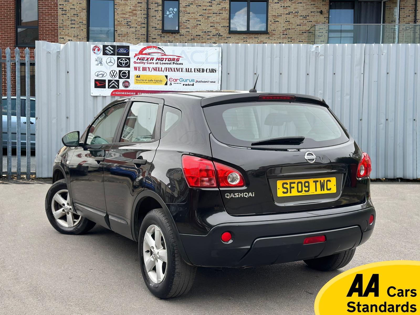 Nissan Qashqai 1.6 Visia Hatchback 5dr Petrol Manual 2WD (159 g/km, 113 bhp)