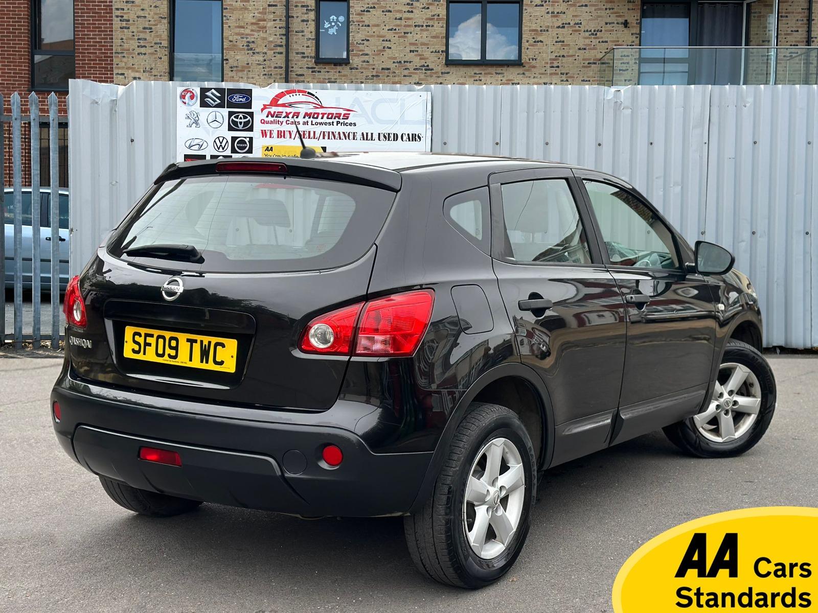 Nissan Qashqai 1.6 Visia Hatchback 5dr Petrol Manual 2WD (159 g/km, 113 bhp)