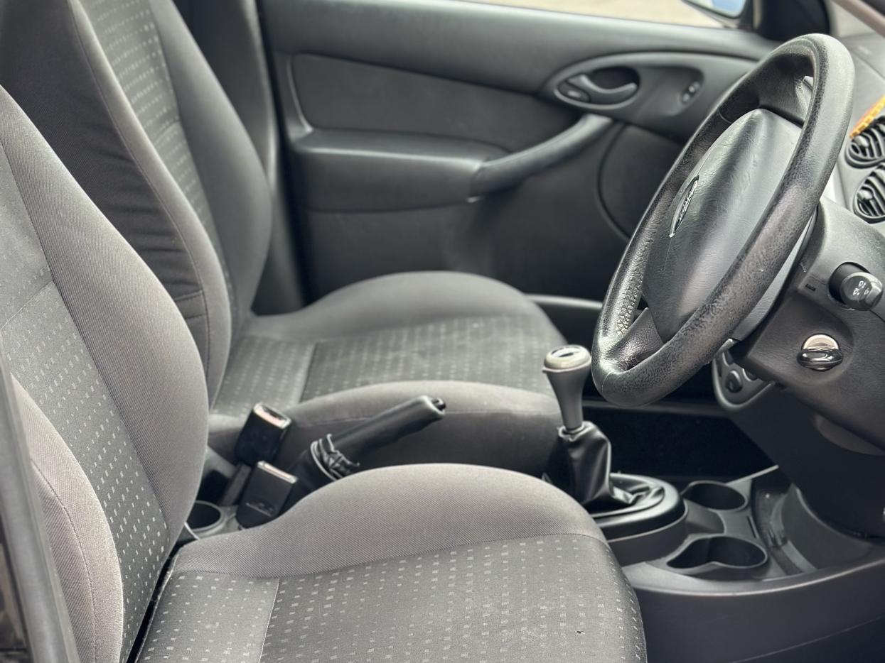 Ford Focus 1.6i 16v Edge Hatchback 5dr Petrol Manual (165 g/km, 99 bhp)