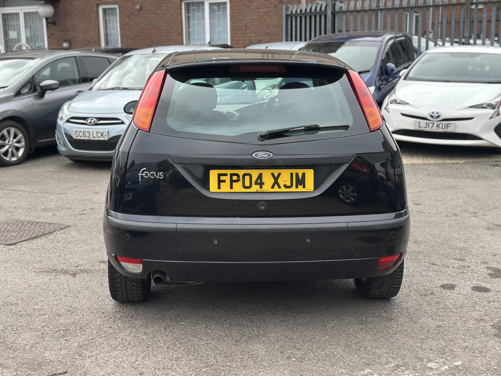 Ford Focus 1.6i 16v Edge Hatchback 5dr Petrol Manual (165 g/km, 99 bhp)