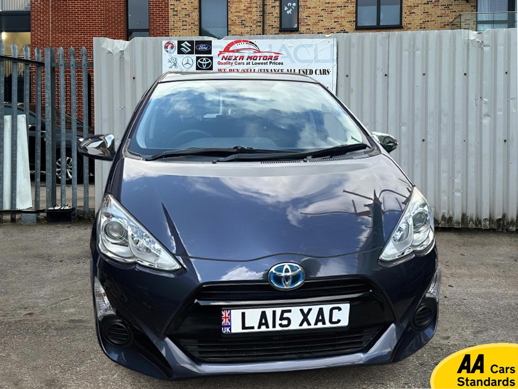 Toyota Yaris 1.5 VVT-h Design Hatchback 5dr Petrol Hybrid E-CVT Euro 6 (101 ps)