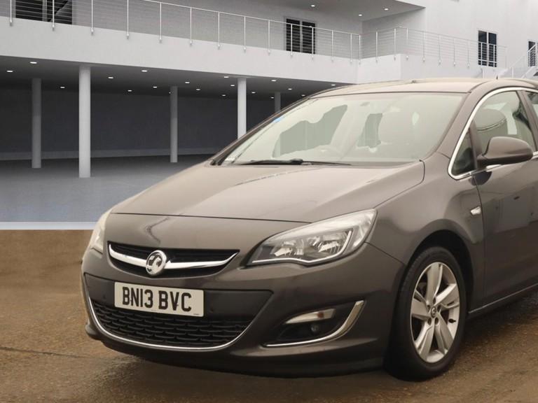 Vauxhall Astra 1.6 16v SRi Hatchback 5dr Petrol Auto Euro 5 (115 ps)