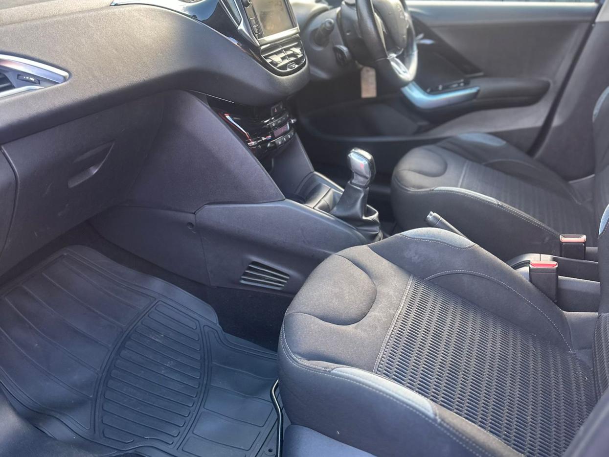 Peugeot 208 1.2