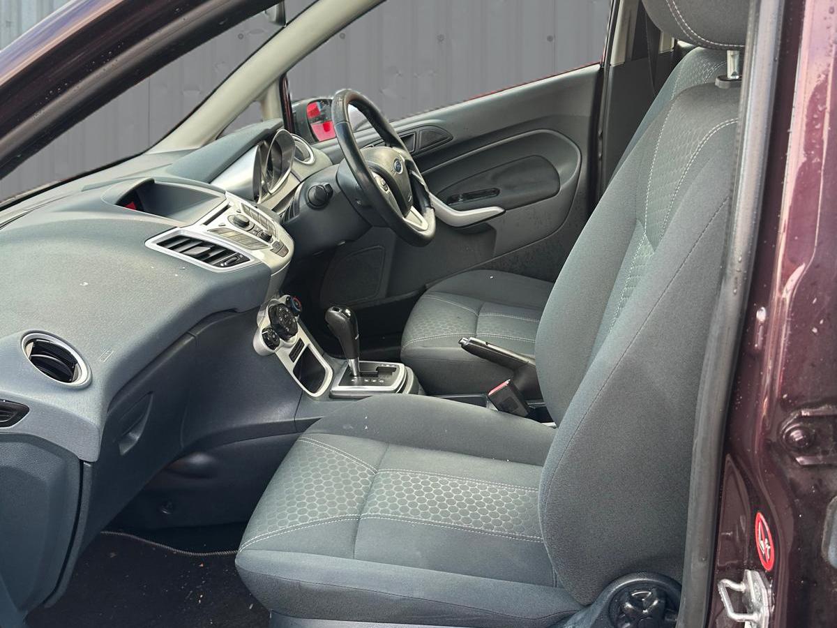 Ford Fiesta 1.4 Zetec Hatchback 5dr Petrol Automatic (154 g/km, 94 bhp)