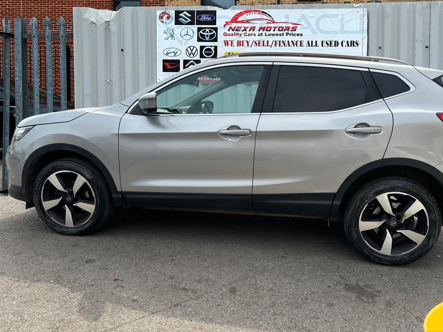 Nissan Qashqai 1.2 DIG-T N-Connecta SUV 5dr Petrol Manual 2WD Euro 6 (s/s) (115 ps)