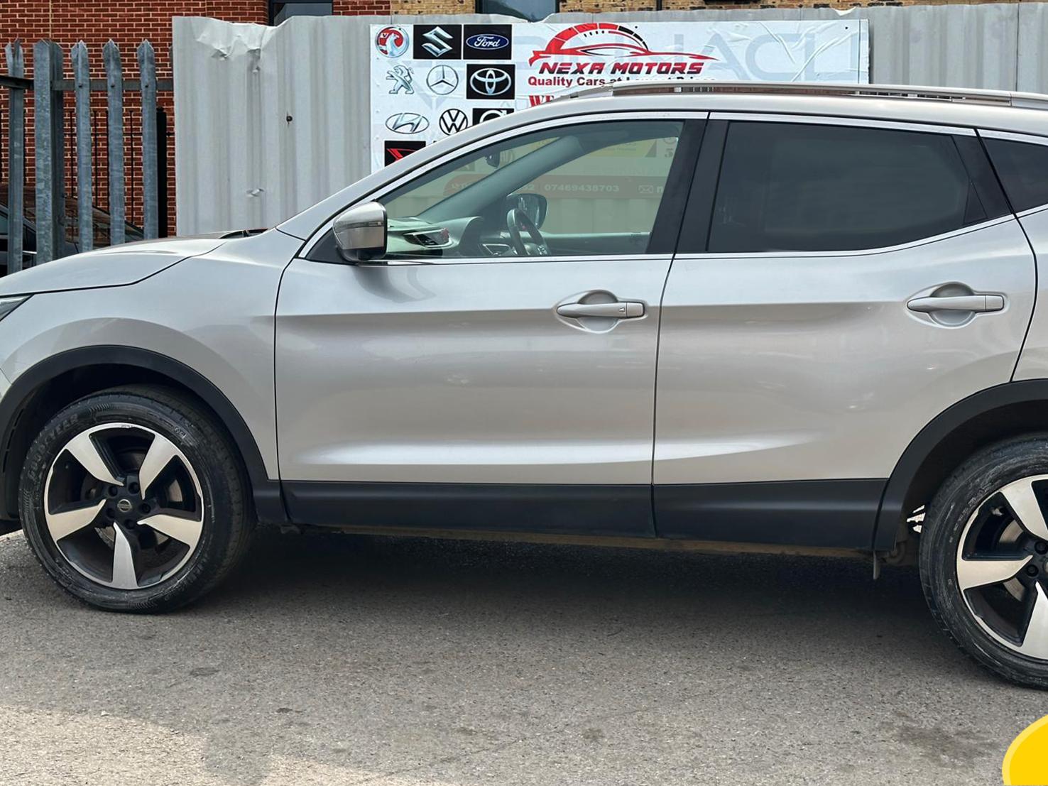 Nissan Qashqai 1.2 DIG-T N-Connecta SUV 5dr Petrol Manual 2WD Euro 6 (s/s) (115 ps)