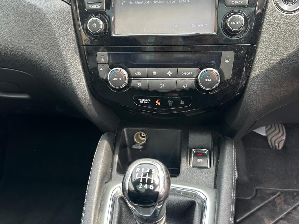 Nissan Qashqai 1.2 DIG-T N-Connecta SUV 5dr Petrol Manual 2WD Euro 6 (s/s) (115 ps)