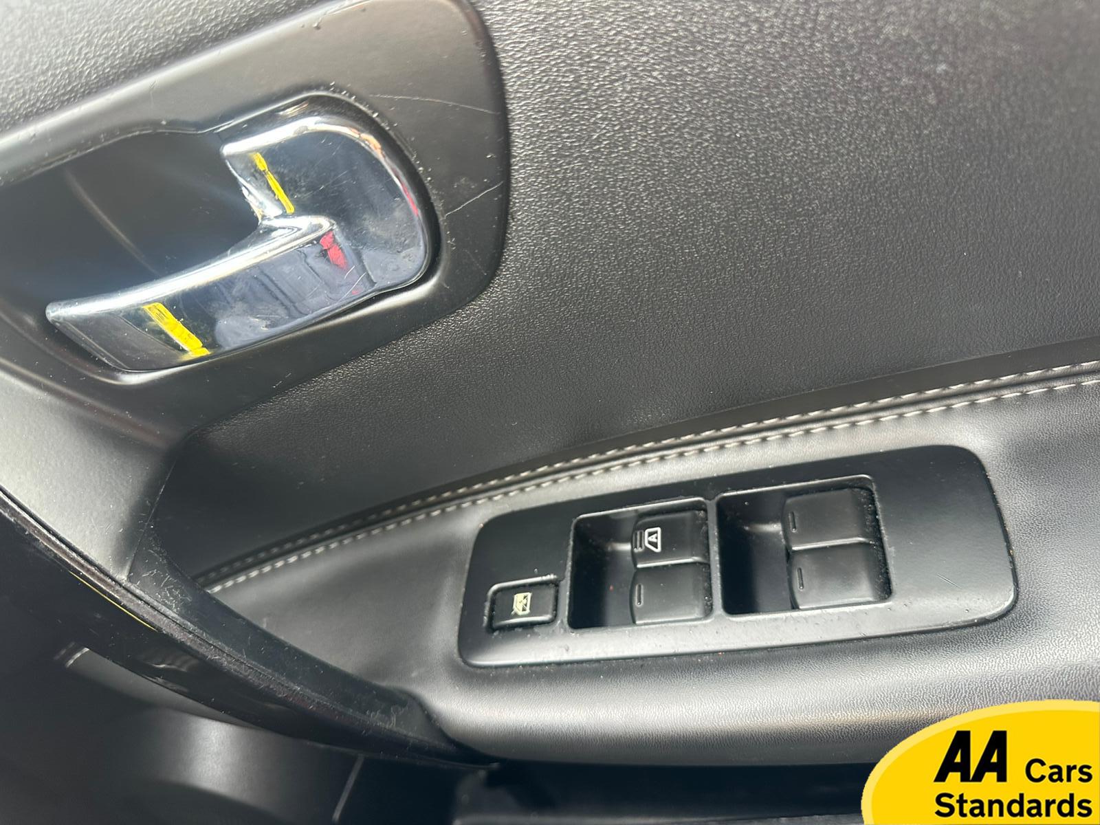 Nissan Qashqai+2 2.0 360 SUV 5dr Petrol CVT 4WD Euro 5 (140 ps)