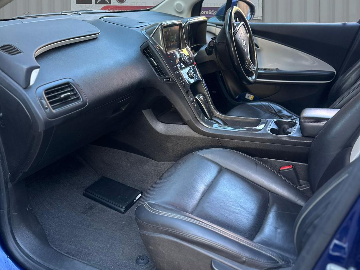 Vauxhall Ampera Electron Hatchback 5dr Petrol Plug-in Hybrid Auto Euro 5 (Range Extender) (150 ps)