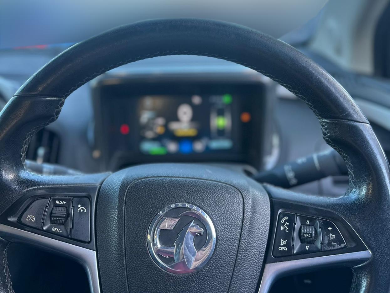 Vauxhall Ampera Electron Hatchback 5dr Petrol Plug-in Hybrid Auto Euro 5 (Range Extender) (150 ps)