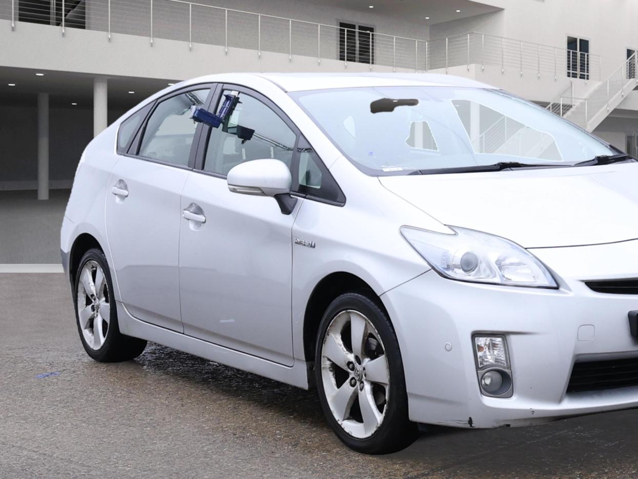 Toyota Prius 1.8 VVT-h T Spirit Hatchback 5dr Petrol Hybrid CVT Euro 5 (s/s) (136 ps)
