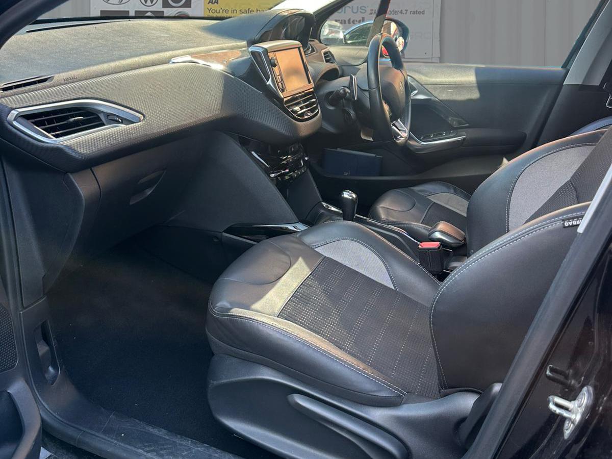 Peugeot 2008 1.6 e-HDi Allure SUV 5dr Diesel EGC Euro 5 (s/s) (92 ps)