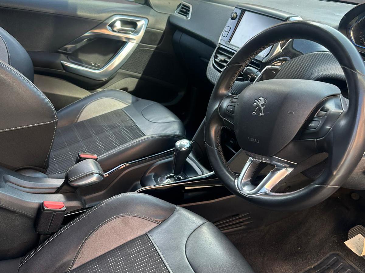 Peugeot 2008 1.6 e-HDi Allure SUV 5dr Diesel EGC Euro 5 (s/s) (92 ps)