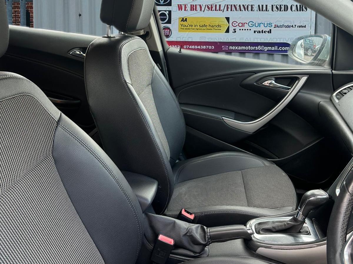 Vauxhall Astra 1.6 16v SE Hatchback 5dr Petrol Auto Euro 5 (115 ps)