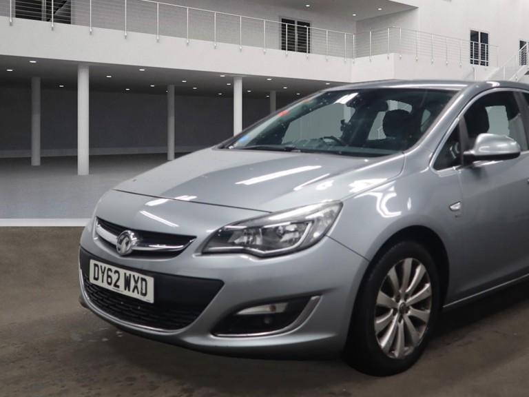 Vauxhall Astra 1.6 16v SE Hatchback 5dr Petrol Auto Euro 5 (115 ps)