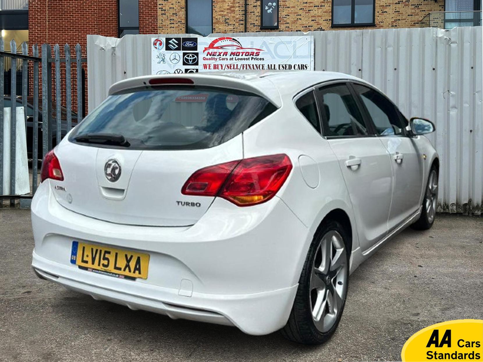 Vauxhall Astra 1.4T 16v Limited Edition Hatchback 5dr Petrol Manual Euro 5 (140 ps)