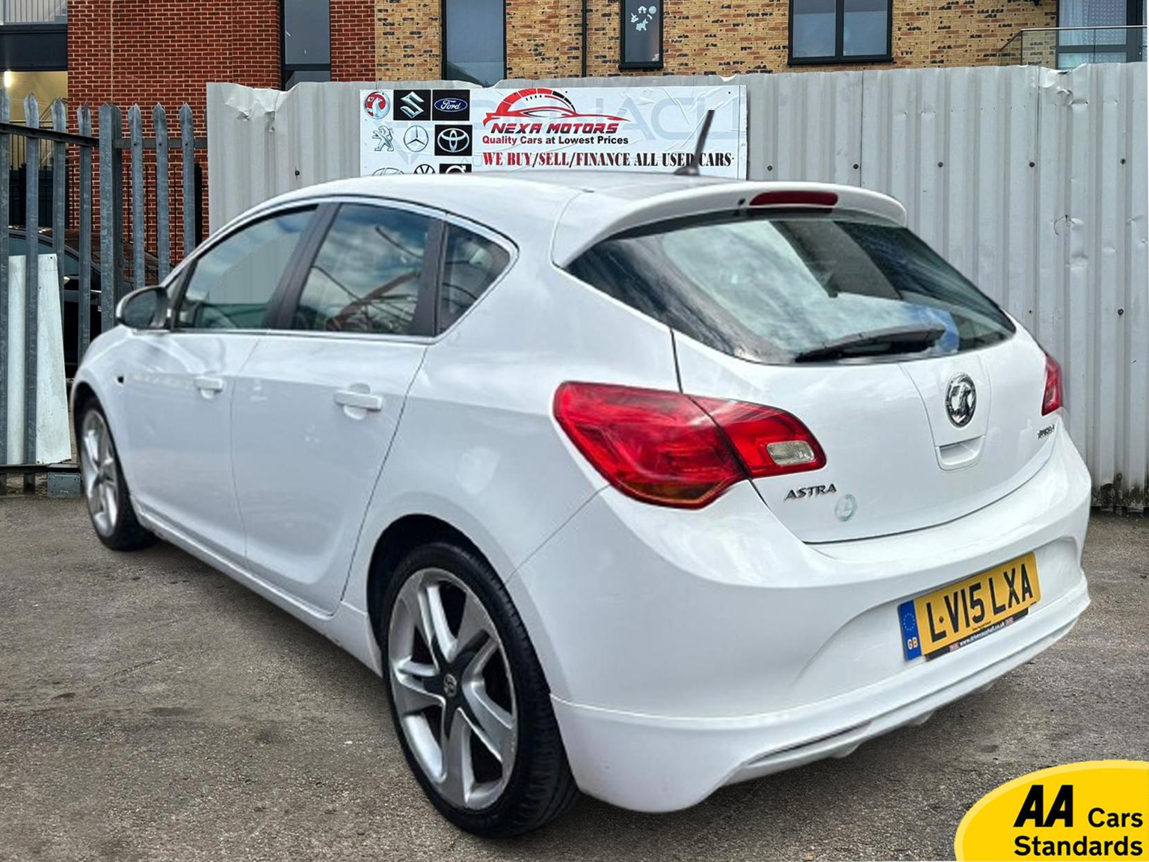 Vauxhall Astra 1.4T 16v Limited Edition Hatchback 5dr Petrol Manual Euro 5 (140 ps)