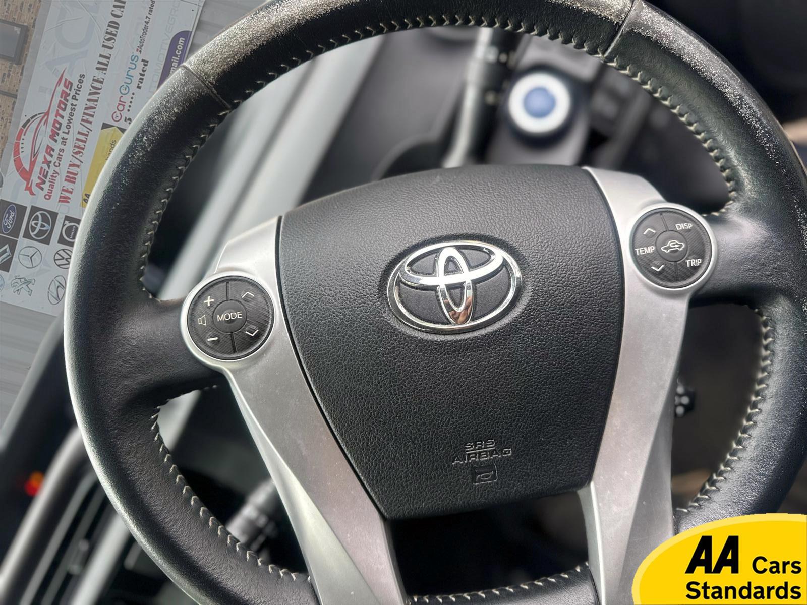 Toyota Yaris 1.5 VVT-h Design Hatchback 5dr Petrol Hybrid E-CVT Euro 6 (101 ps)