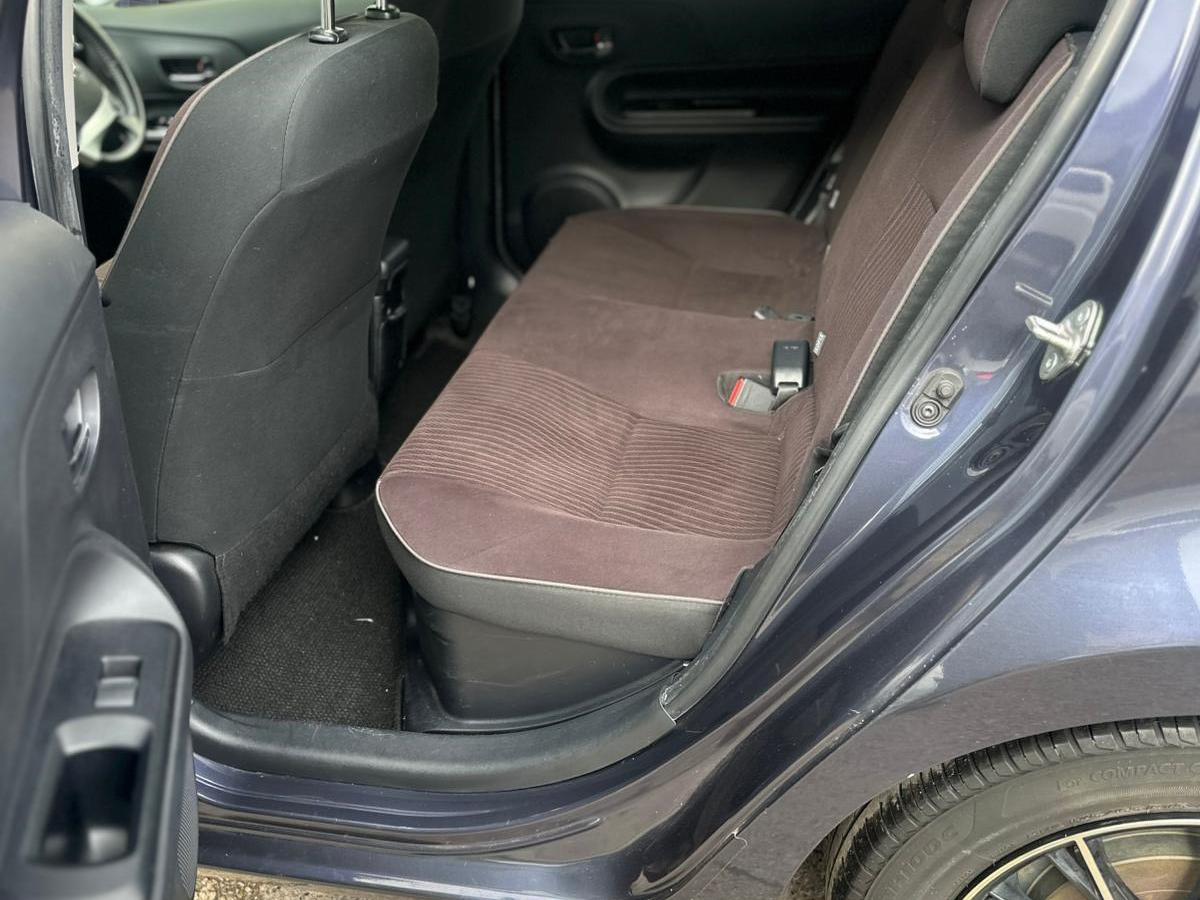 Toyota Yaris 1.5 VVT-h Design Hatchback 5dr Petrol Hybrid E-CVT Euro 6 (101 ps)