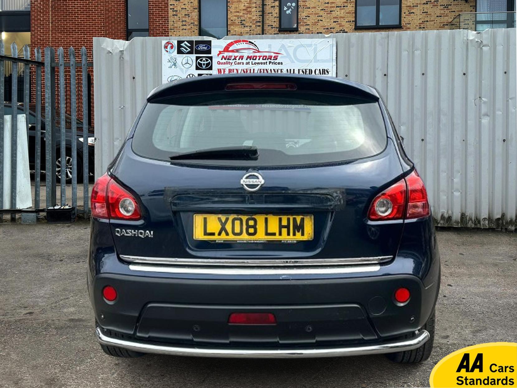 Nissan Qashqai 2.0 Tekna Hatchback 5dr Petrol CVT 2WD (192 g/km, 139 bhp)