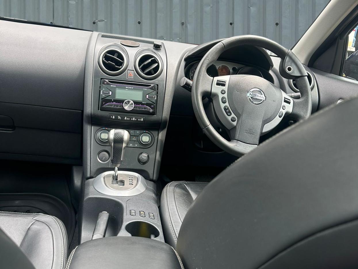 Nissan Qashqai 2.0 Tekna Hatchback 5dr Petrol CVT 2WD (192 g/km, 139 bhp)