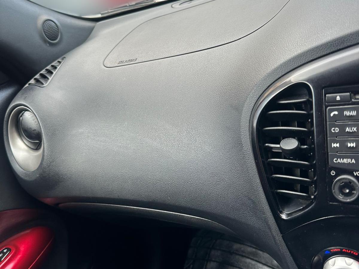 Nissan Juke 1.6 Tekna SUV 5dr Petrol CVT Euro 5 (117 ps)