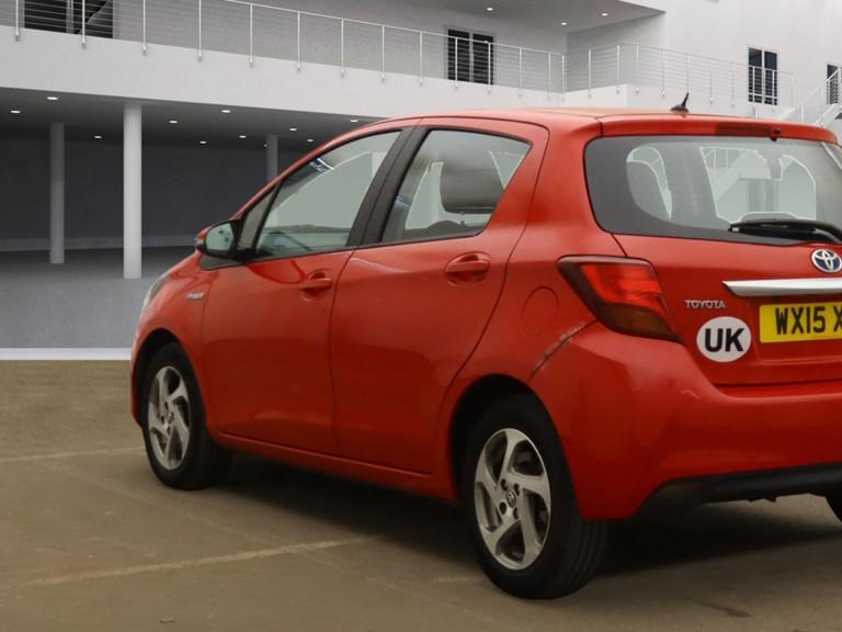 Toyota Yaris 1.5 VVT-h Icon Hatchback 5dr Petrol Hybrid E-CVT Euro 6 (101 ps)
