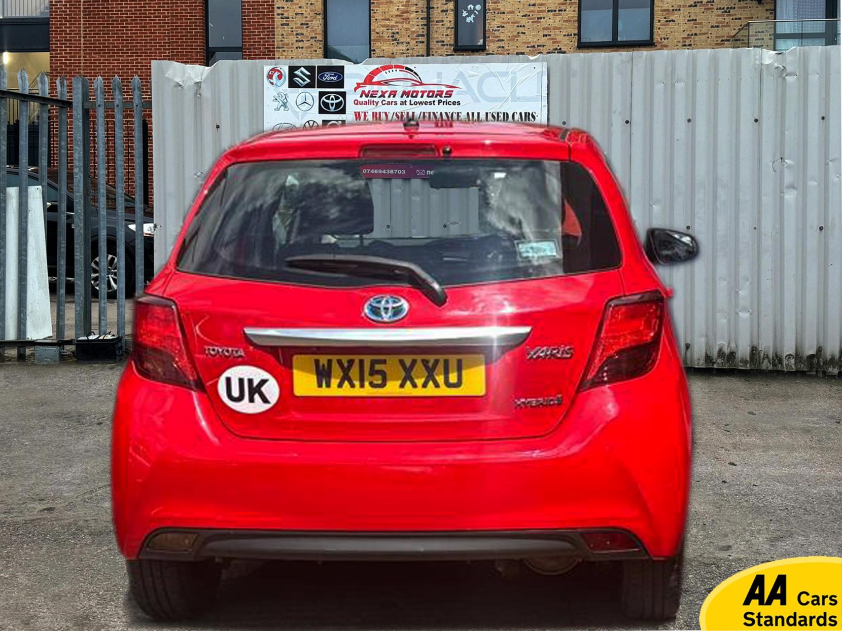 Toyota Yaris 1.5 VVT-h Icon Hatchback 5dr Petrol Hybrid E-CVT Euro 6 (101 ps)