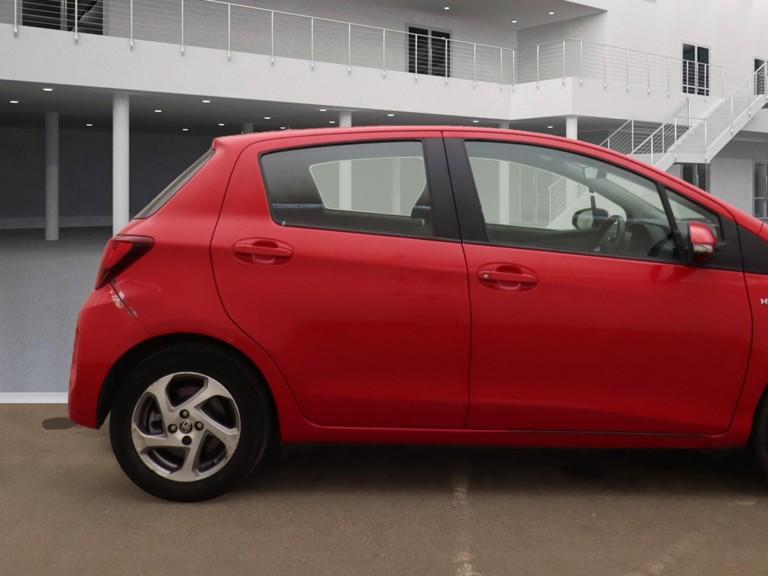 Toyota Yaris 1.5 VVT-h Icon Hatchback 5dr Petrol Hybrid E-CVT Euro 6 (101 ps)