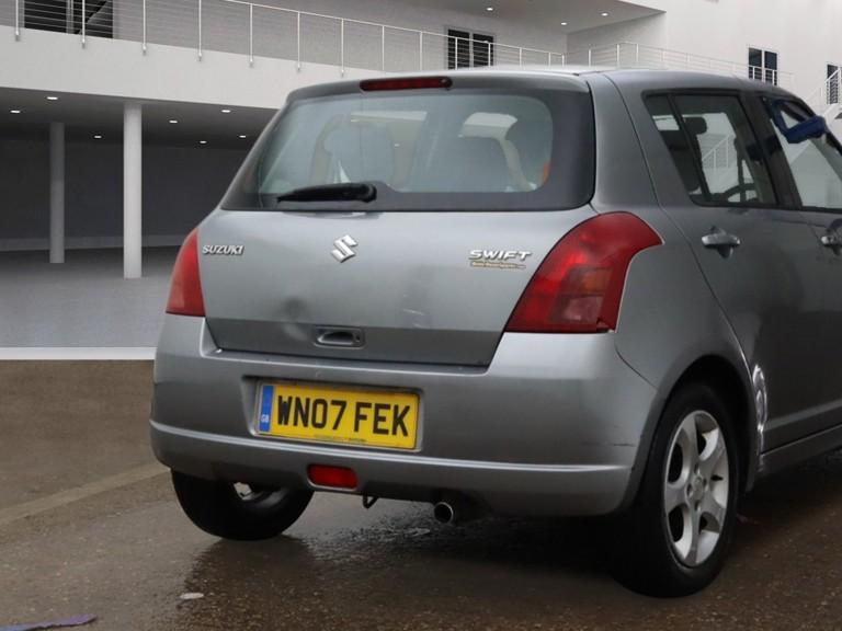 Suzuki Swift 1.5 GLX Hatchback 5dr Petrol Manual (159 g/km, 101 bhp)