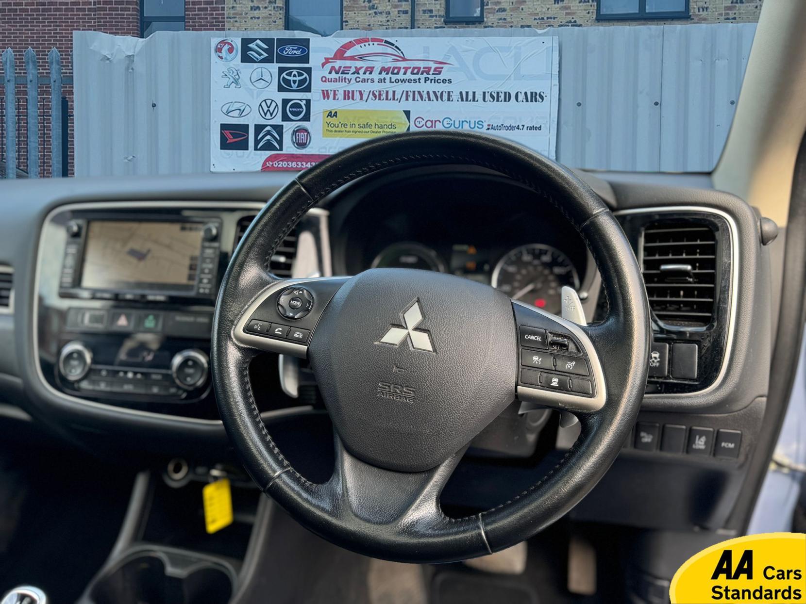 Mitsubishi Outlander 2.0h 12kWh GX4h SUV 5dr Petrol Plug-in Hybrid CVT 4WD Euro 5 (s/s) (200 ps)