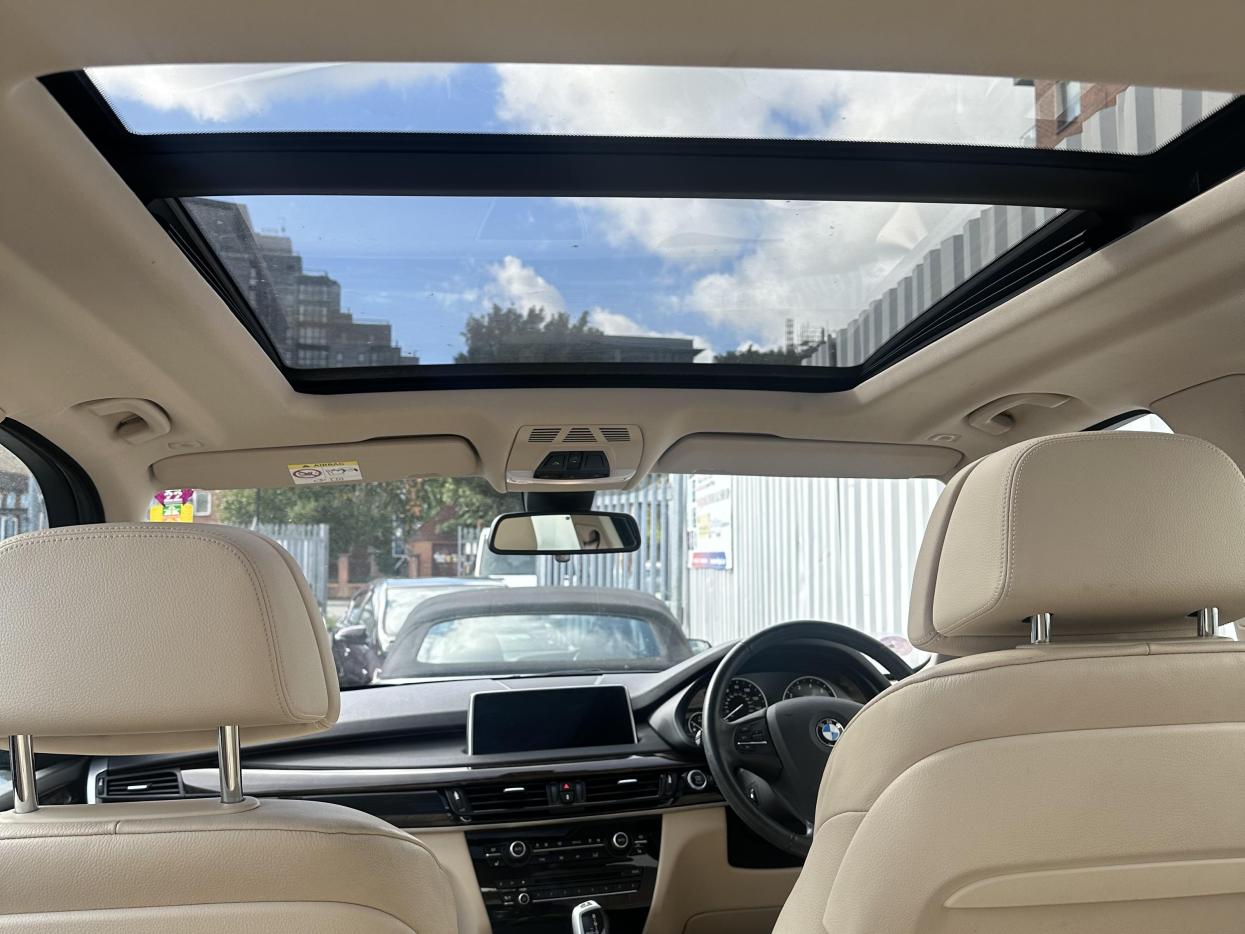 BMW X5 4.4 50i V8 SE SUV 5dr Petrol Auto xDrive Euro 6 (s/s) (449 ps)