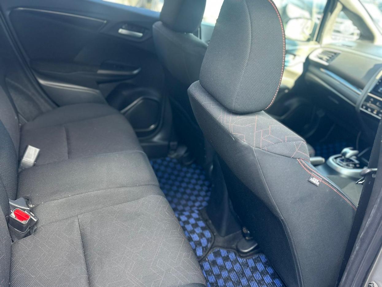 Honda Jazz 1.5 i-VTEC ES Plus Hatchback 5dr Petrol CVT Euro 5 (99 ps)