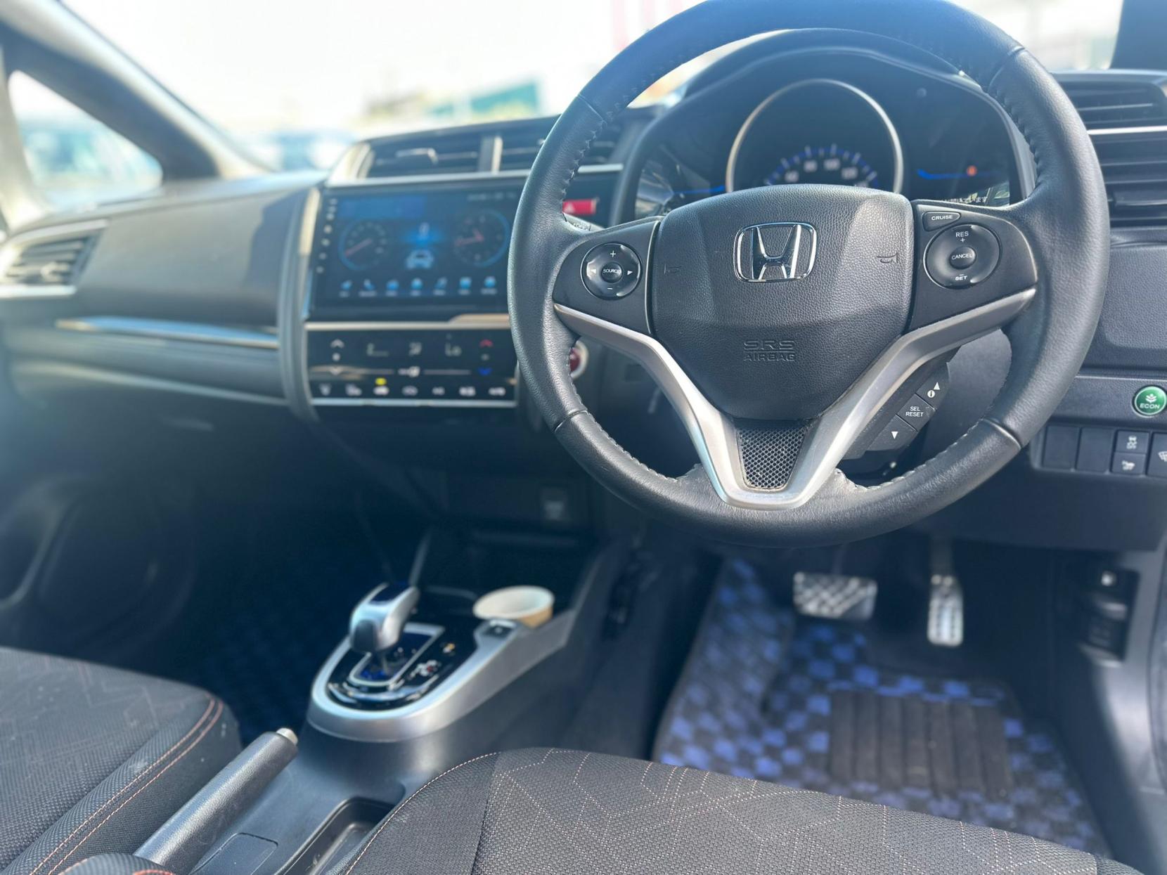 Honda Jazz 1.5 i-VTEC ES Plus Hatchback 5dr Petrol CVT Euro 5 (99 ps)