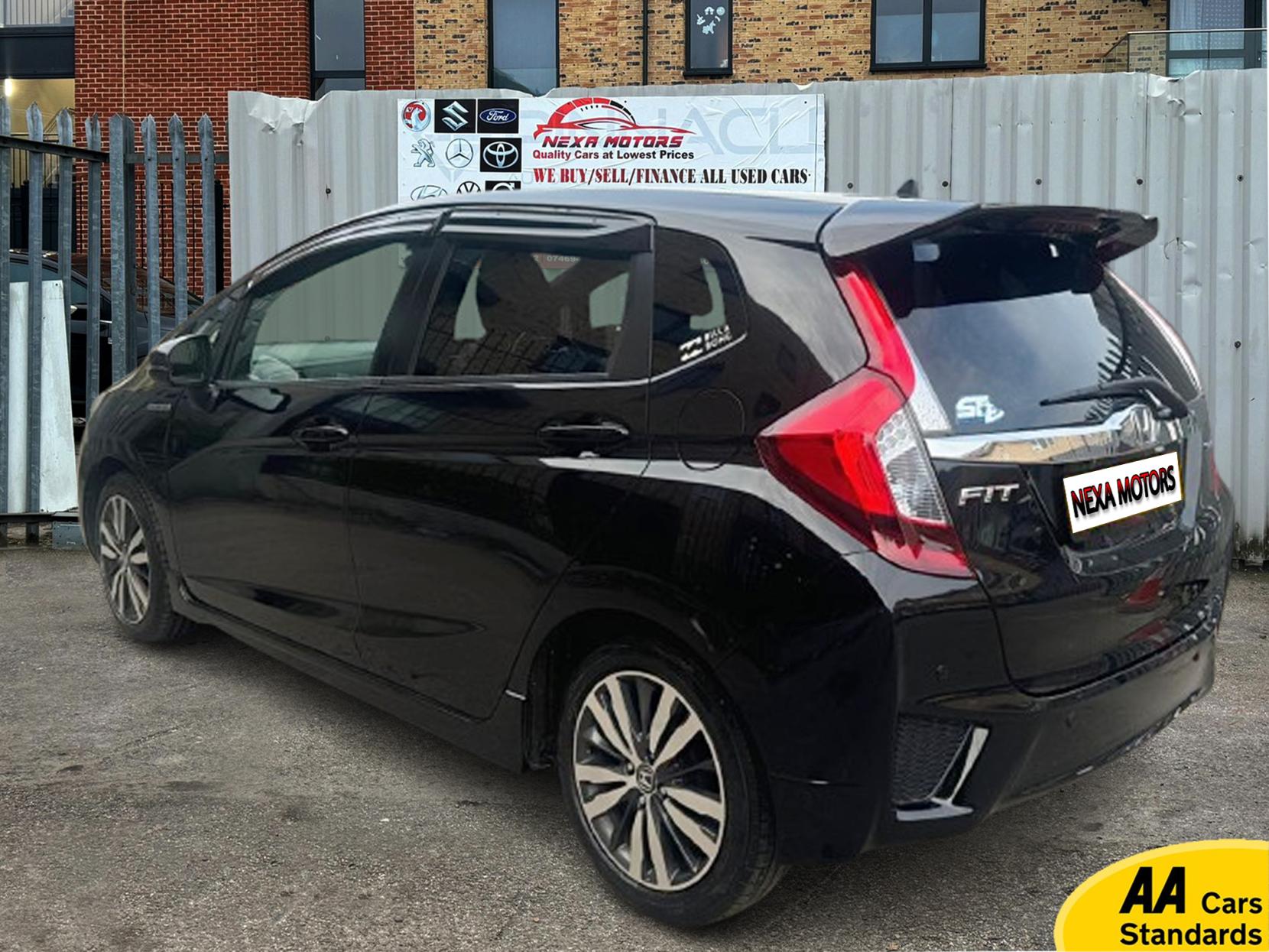 Honda Jazz 1.5 i-VTEC ES Plus Hatchback 5dr Petrol CVT Euro 5 (99 ps)