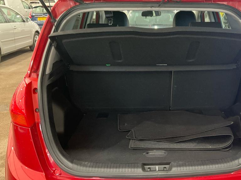 Kia Venga 1.6 3 MPV 5dr Petrol Auto Euro 6 (123 bhp)