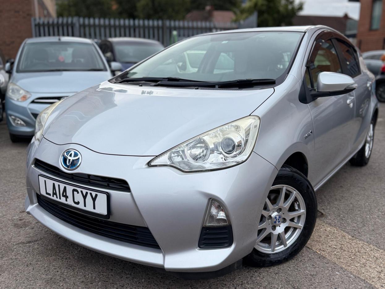 Toyota Yaris 1.5 VVT-h Icon Hatchback 5dr Petrol Hybrid E-CVT Euro 6 (101 ps)