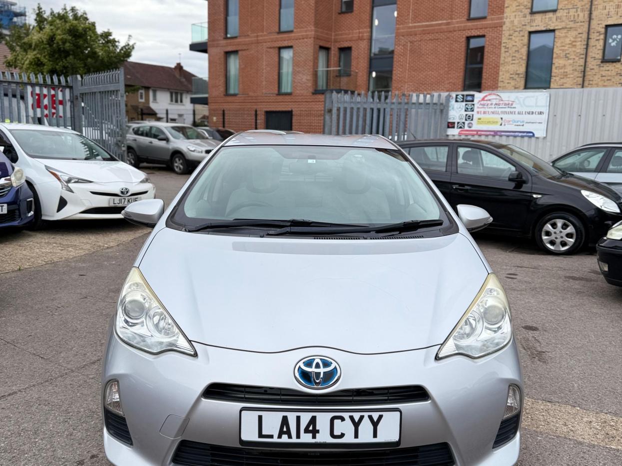 Toyota Yaris 1.5 VVT-h Icon Hatchback 5dr Petrol Hybrid E-CVT Euro 6 (101 ps)