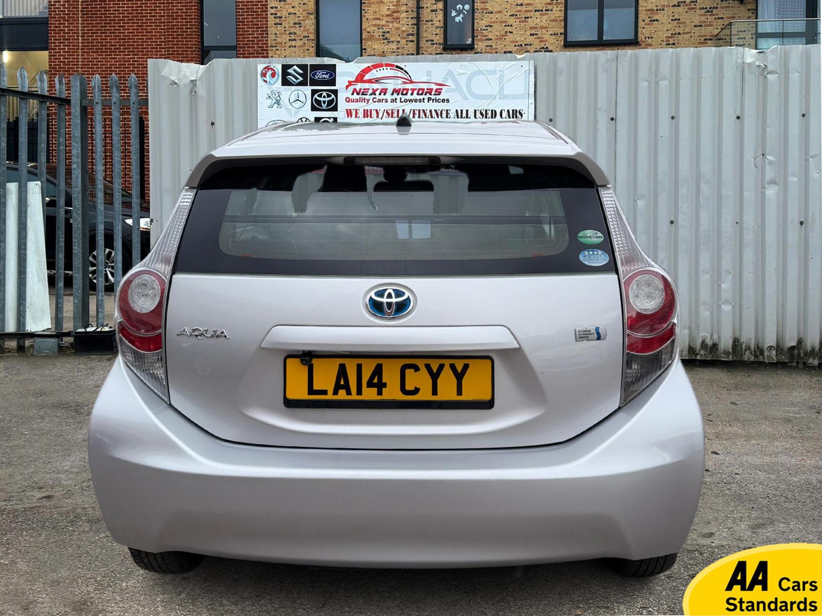 Toyota Yaris 1.5 VVT-h Icon Hatchback 5dr Petrol Hybrid E-CVT Euro 6 (101 ps)