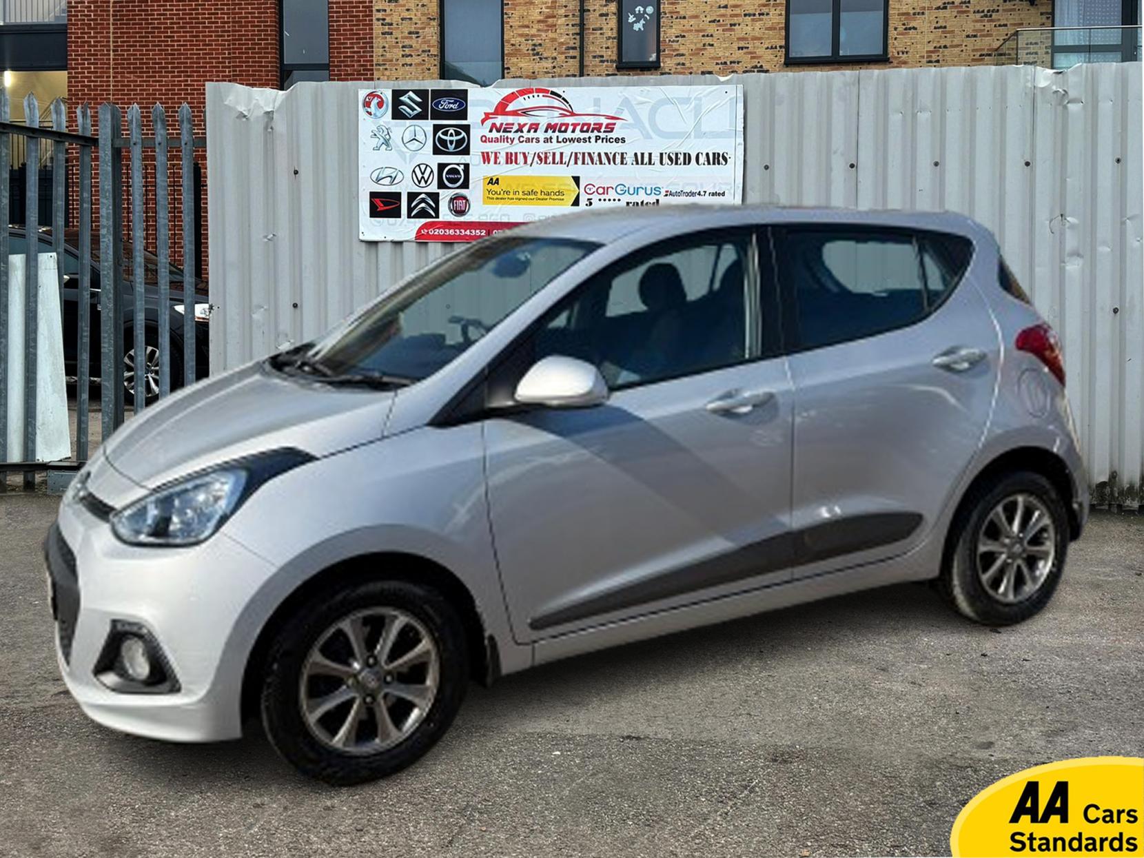 Hyundai i10 1.2 Premium Hatchback 5dr Petrol Auto Euro 6 (87 ps)