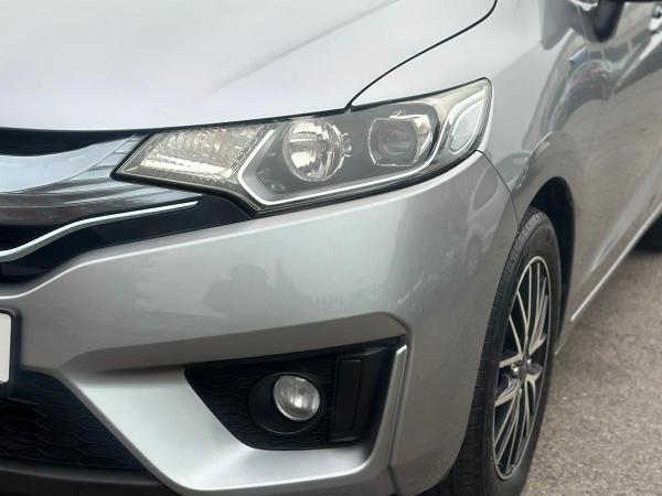 Honda Jazz  1.5 i-VTEC ES Plus Hatchback 5dr Petrol CVT Euro 5 (99 ps)