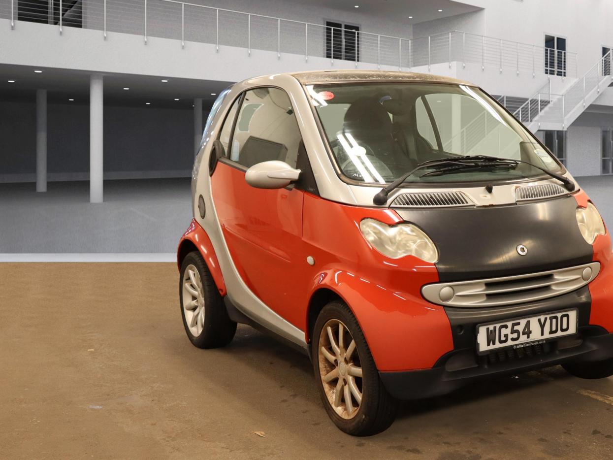 Smart fortwo 0.7 City Passion Hatchback 3dr Petrol Automatic (113 g/km, 61 bhp)