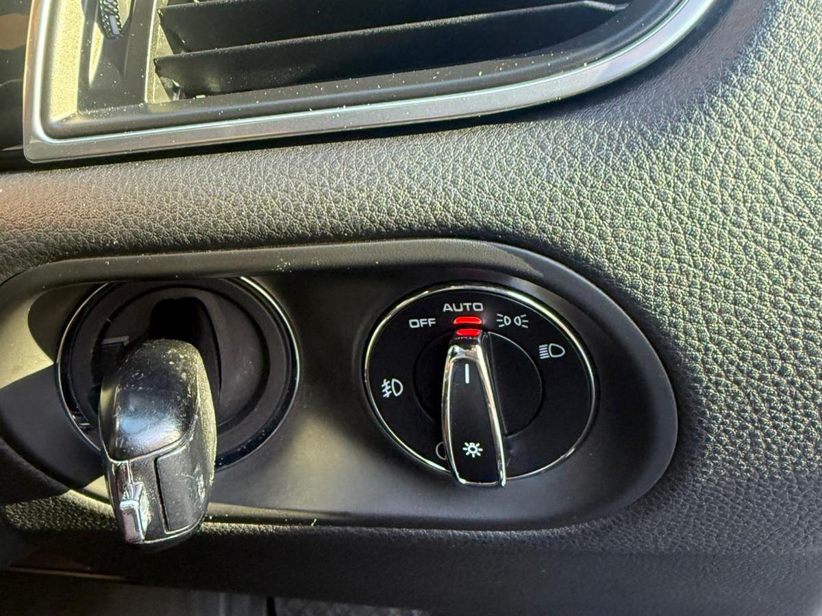 Porsche Macan 3.0 TD V6 S SUV 5dr Diesel PDK 4WD Euro 6 (s/s) (258 ps)