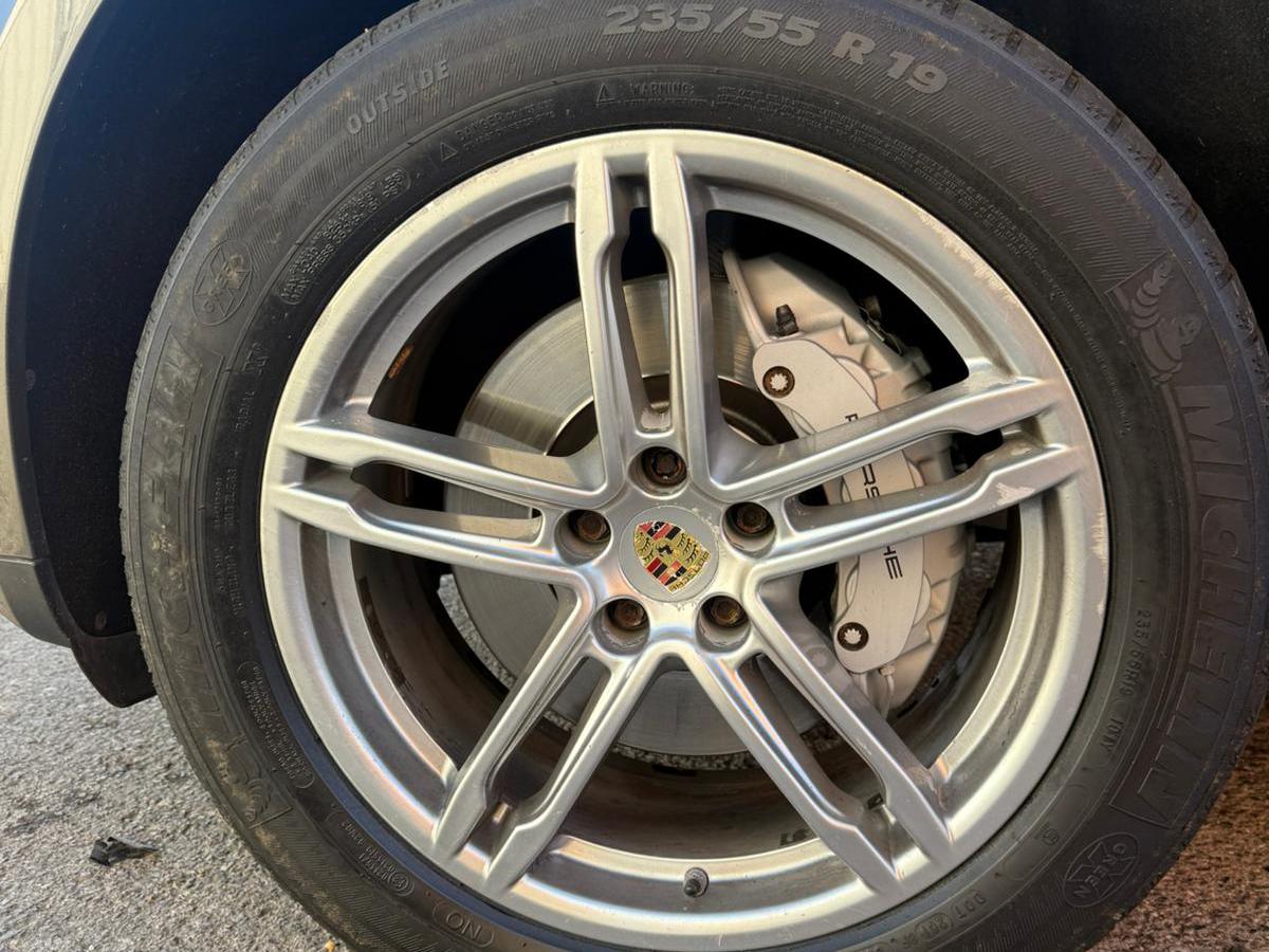 Porsche Macan 3.0 TD V6 S SUV 5dr Diesel PDK 4WD Euro 6 (s/s) (258 ps)