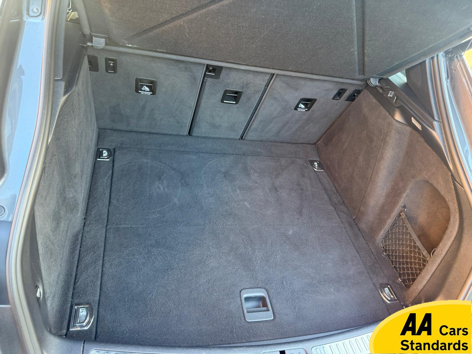 Porsche Macan 3.0 TD V6 S SUV 5dr Diesel PDK 4WD Euro 6 (s/s) (258 ps)