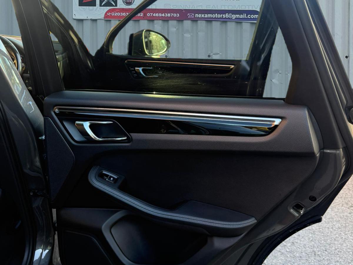 Porsche Macan 3.0 TD V6 S SUV 5dr Diesel PDK 4WD Euro 6 (s/s) (258 ps)