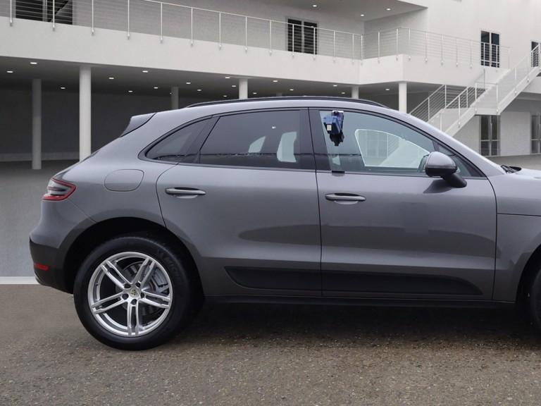 Porsche Macan 3.0 TD V6 S SUV 5dr Diesel PDK 4WD Euro 6 (s/s) (258 ps)