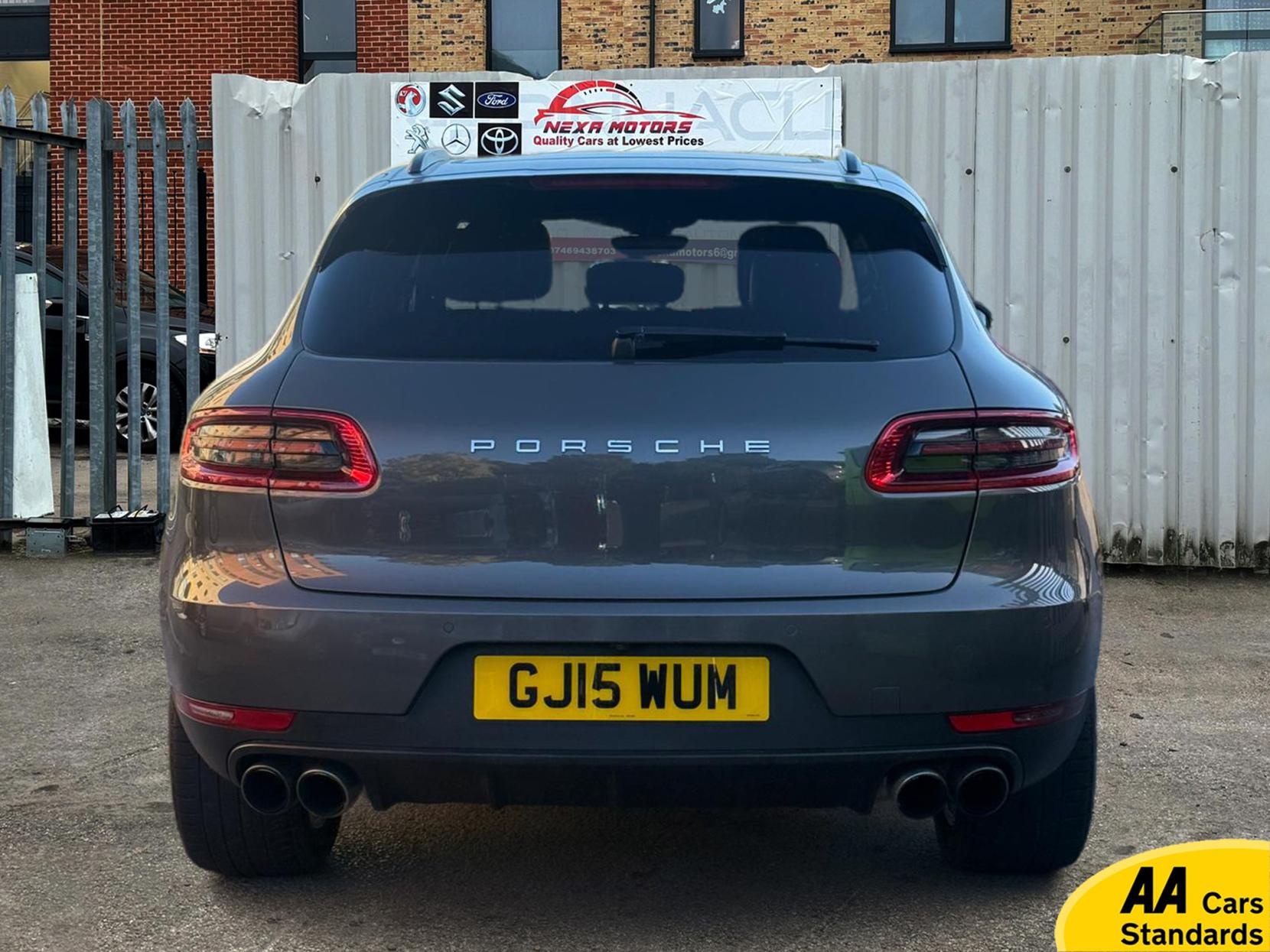 Porsche Macan 3.0 TD V6 S SUV 5dr Diesel PDK 4WD Euro 6 (s/s) (258 ps)