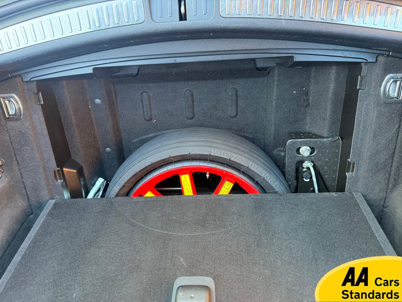 Porsche Macan 3.0 TD V6 S SUV 5dr Diesel PDK 4WD Euro 6 (s/s) (258 ps)