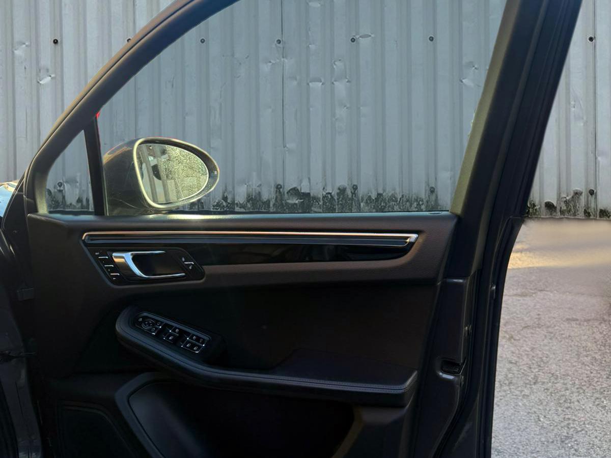 Porsche Macan 3.0 TD V6 S SUV 5dr Diesel PDK 4WD Euro 6 (s/s) (258 ps)